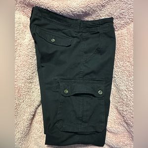 Men’s black cargo pants 36x32 loose fit